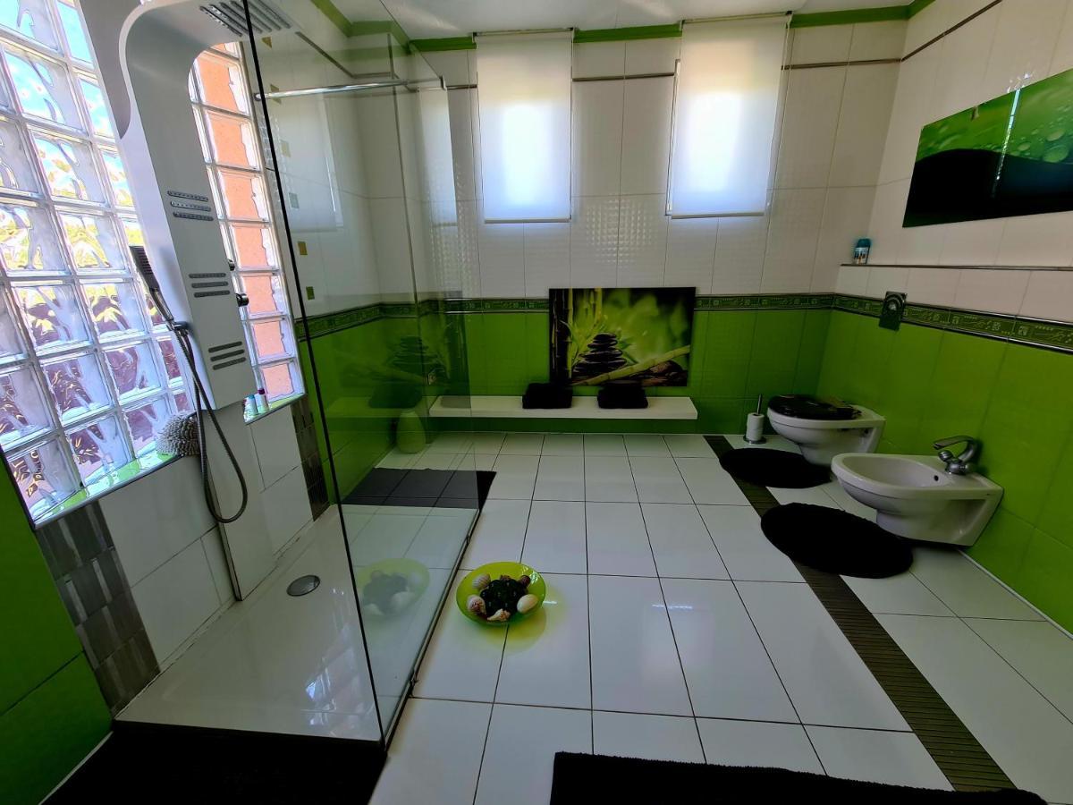 Airport Luxury Apartman 42 Vecses Exterior photo