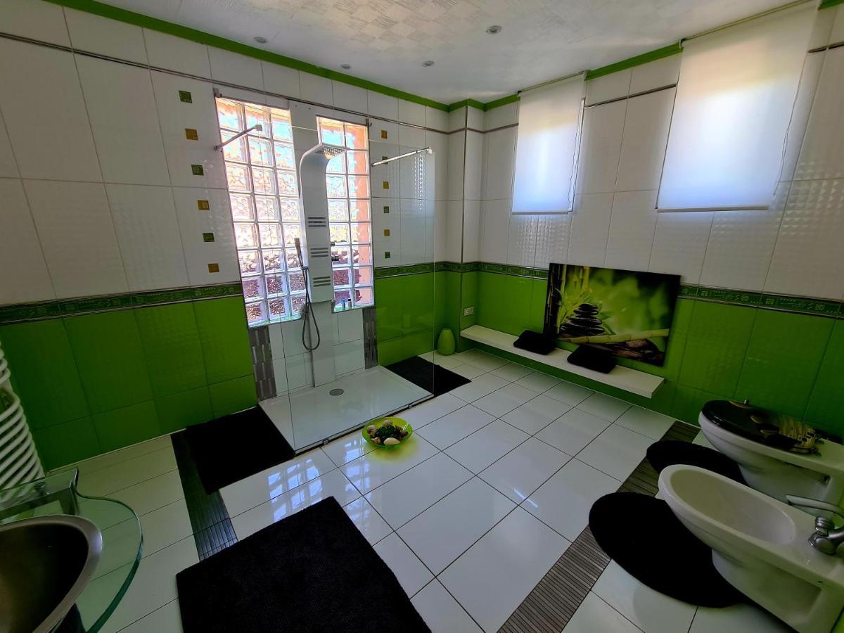 Airport Luxury Apartman 42 Vecses Exterior photo