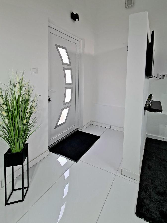 Airport Luxury Apartman 42 Vecses Exterior photo