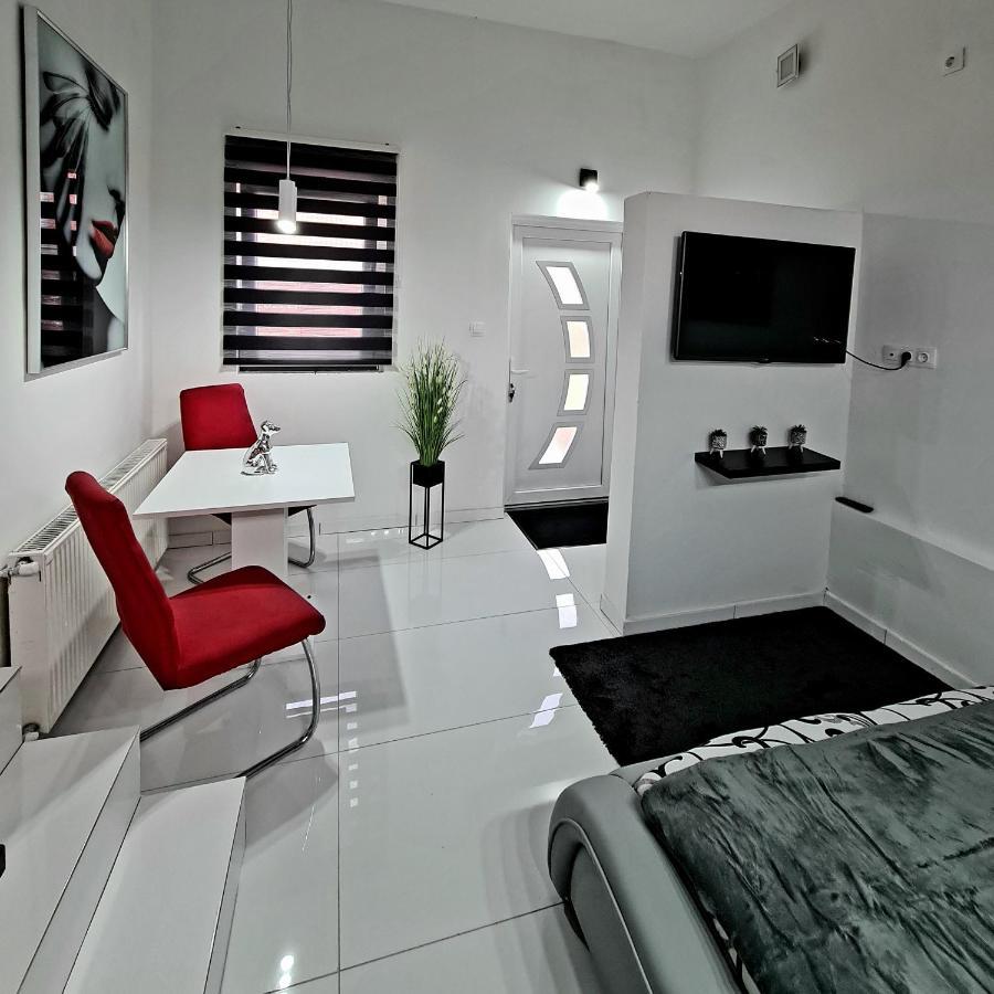 Airport Luxury Apartman 42 Vecses Exterior photo