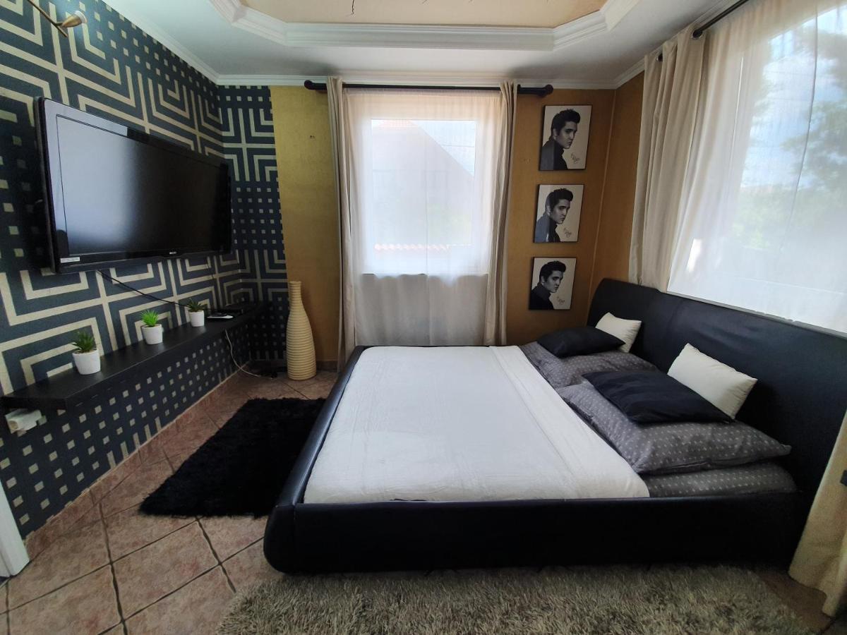 Airport Luxury Apartman 42 Vecses Exterior photo